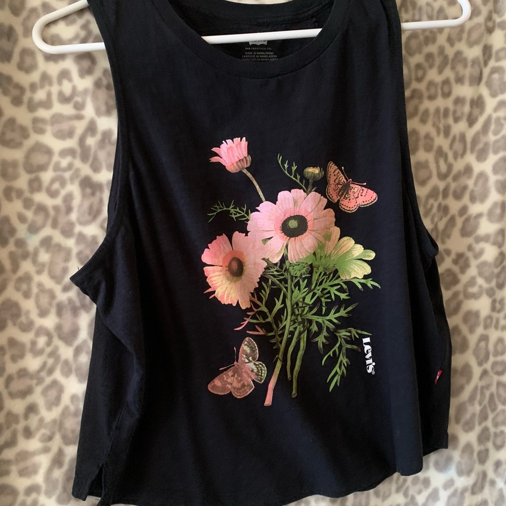 Levi’s cropped top